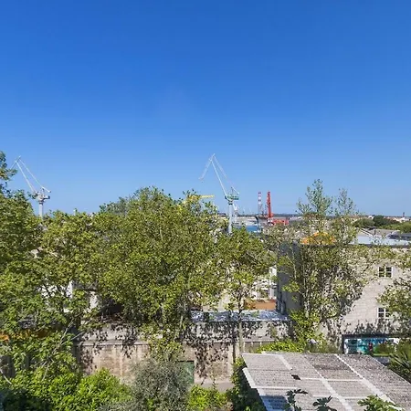 Apartment *** Lounge Terrace With The Harbour View / Centre *** *