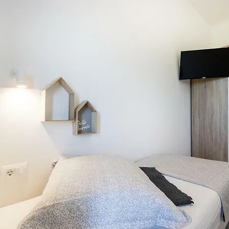*** Lounge Terrace With The Harbour View / Centre *** Apartment