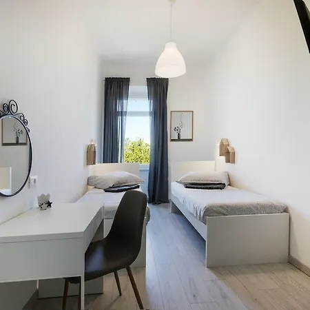 *** Lounge Terrace With The Harbour View / Centre *** * بولا